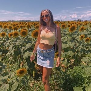 Meet your Posher, Alexis